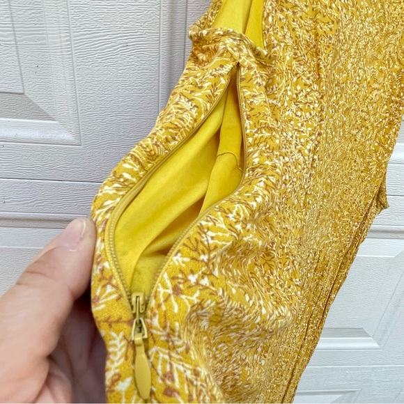 NWOT Old Navy mustard floral midi dress size Medium. Small pleating  on chest. - Picture 7 of 9